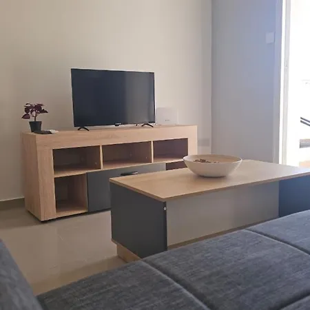 Obv 3206 Apartment *